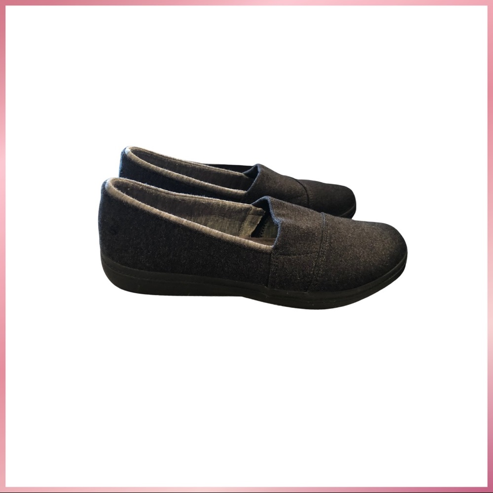 Grasshoppers ortholite gray shoes in wide width